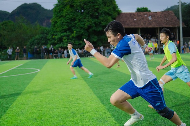 更加信赖那 更加信赖那